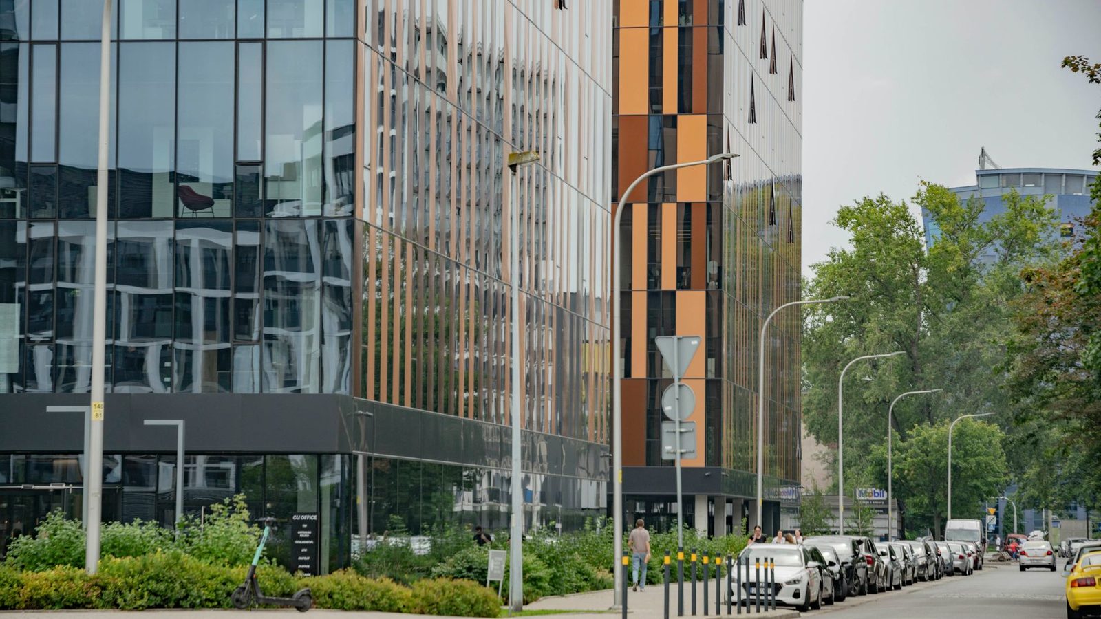 Façade d'un immeuble de bureaux en centre-ville